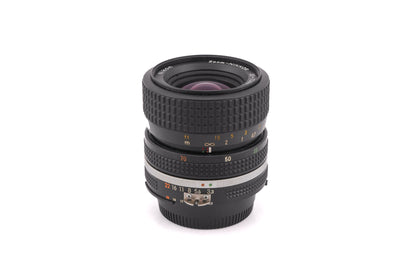 Nikon 35-70mm f3.3-4.5 Zoom-Nikkor AI-S