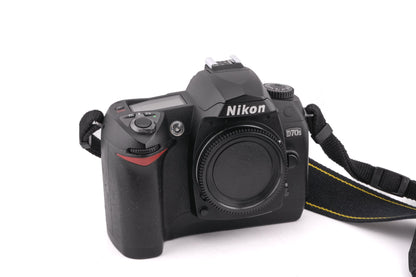 Nikon D70s