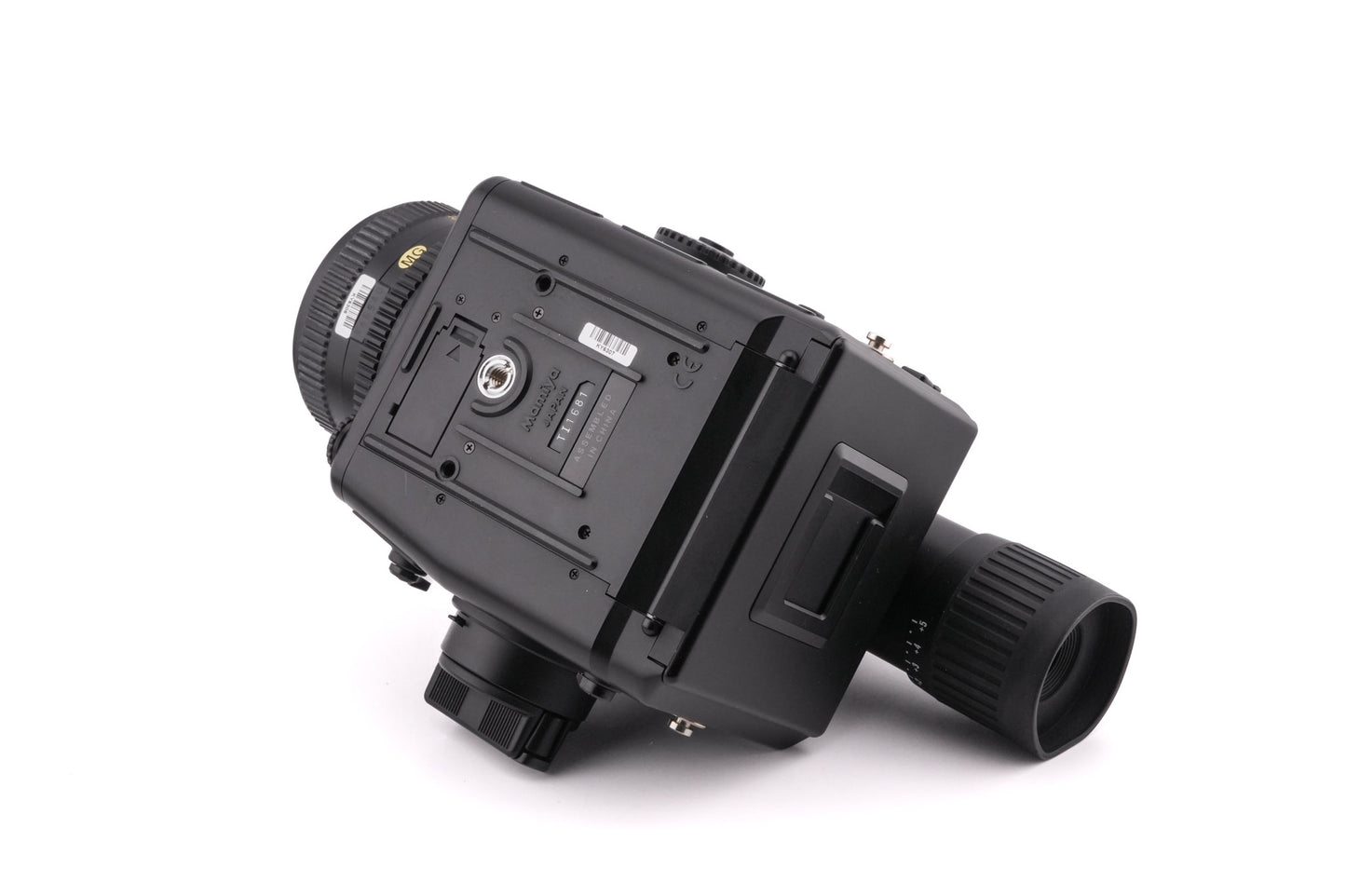 Mamiya 645E + 80mm f2.8 Sekor C + GN401 Rapid Wind Grip + 120 Roll Film Insert (HA401)