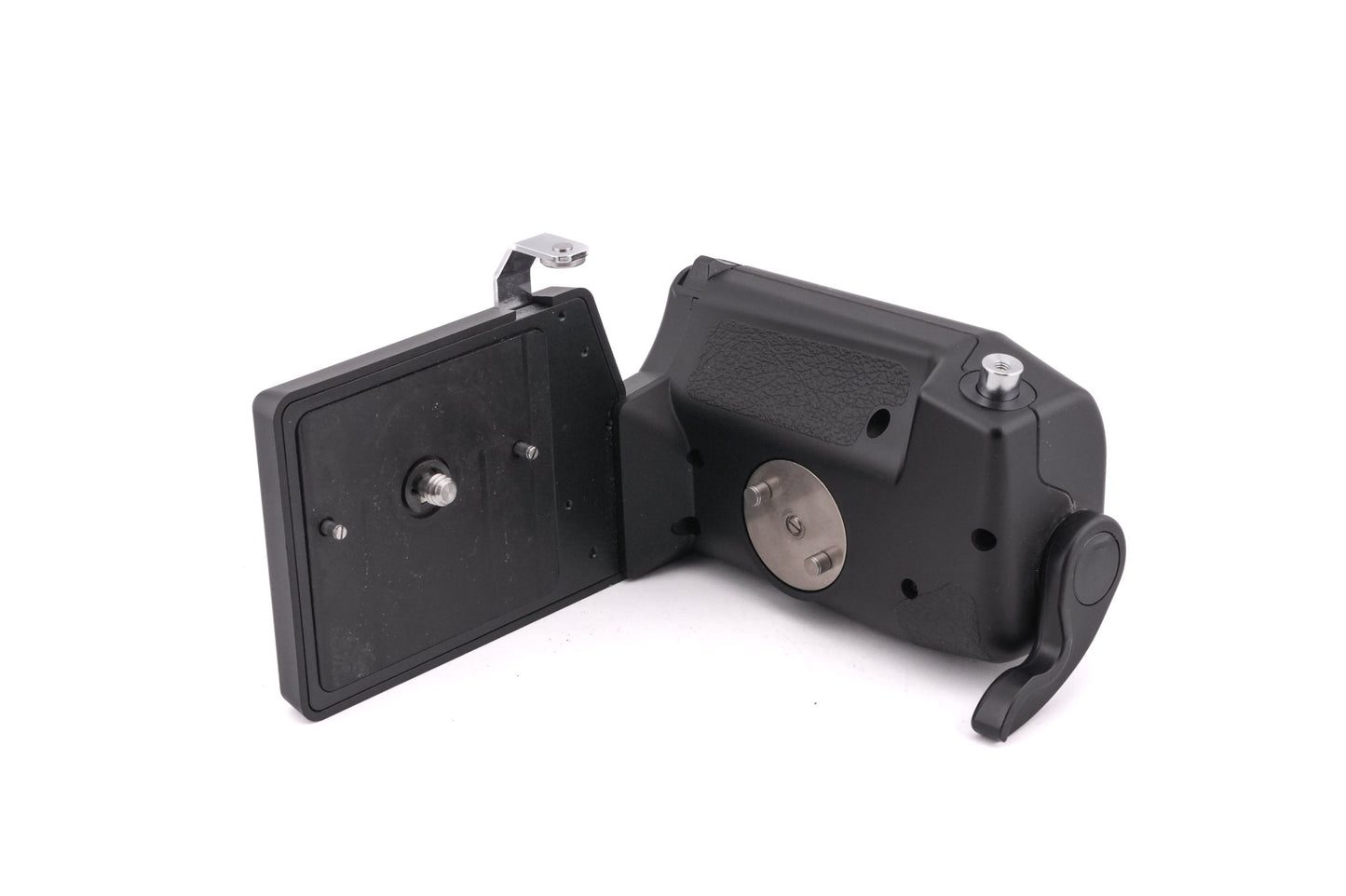 Mamiya 645E + 80mm f2.8 Sekor C + GN401 Rapid Wind Grip + 120 Roll Film Insert (HA401)