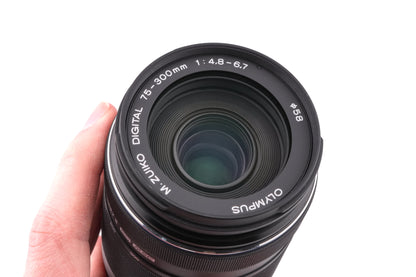 Olympus 75-300mm f4.8-6.7 M.Zuiko Digital II ED MSC