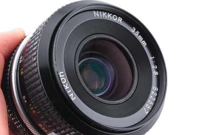 Nikon 35mm f2.8 Nikkor Pre-AI