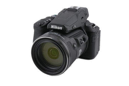 Nikon Coolpix P950