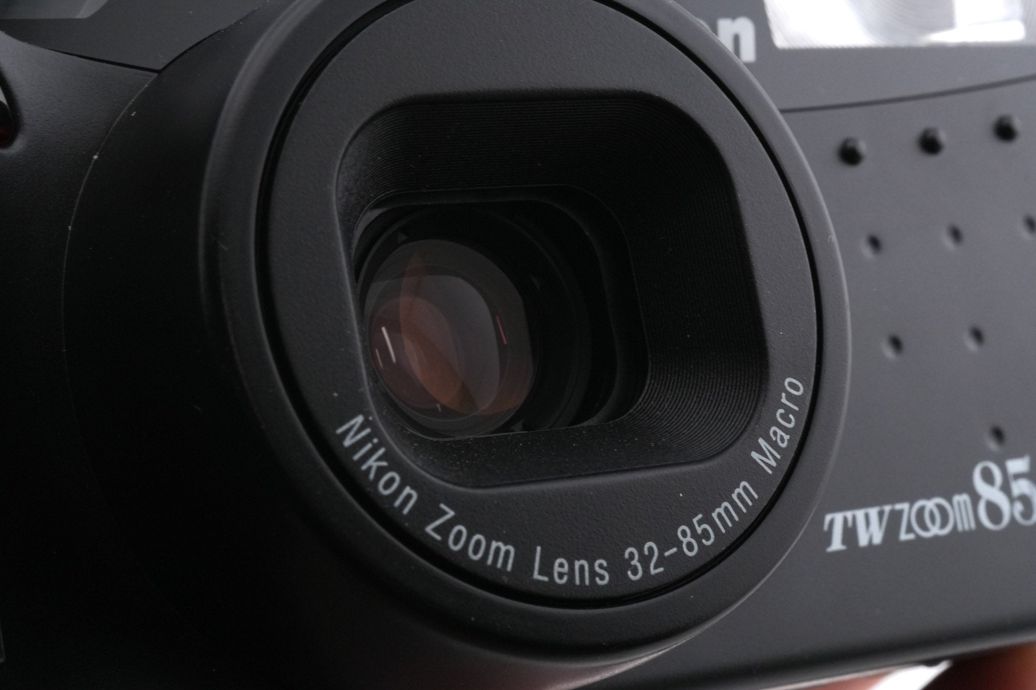 動作確認済・美品】Nikonフィルムカメラ TW Zoom85 動作確認済・美品