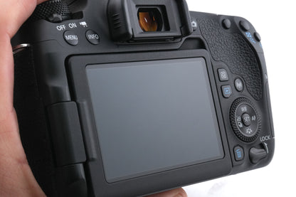 Canon EOS 77D