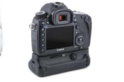 Canon EOS 5D Mark III + BG-E11 Battery Grip