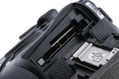 Canon EOS 5D Mark III + BG-E11 Battery Grip
