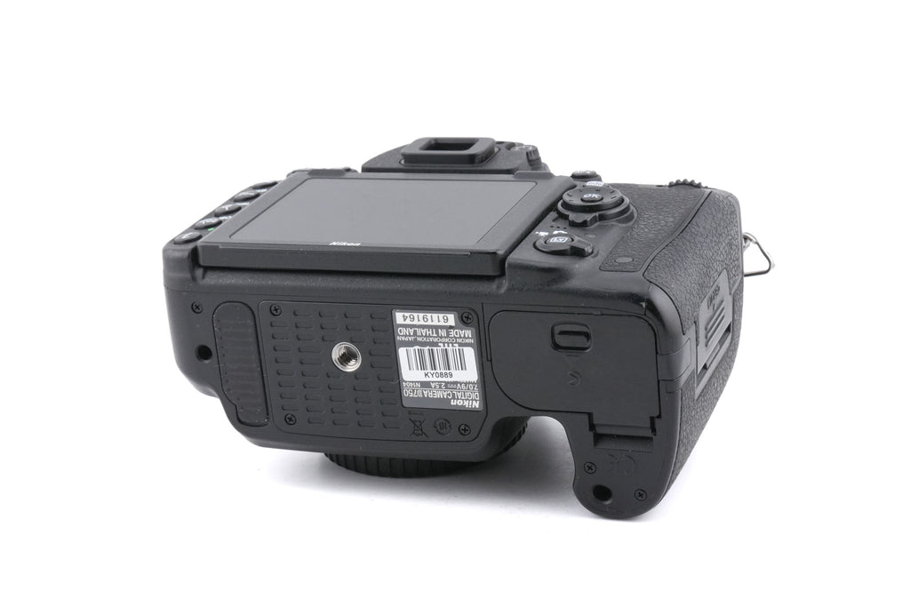 Nikon D750