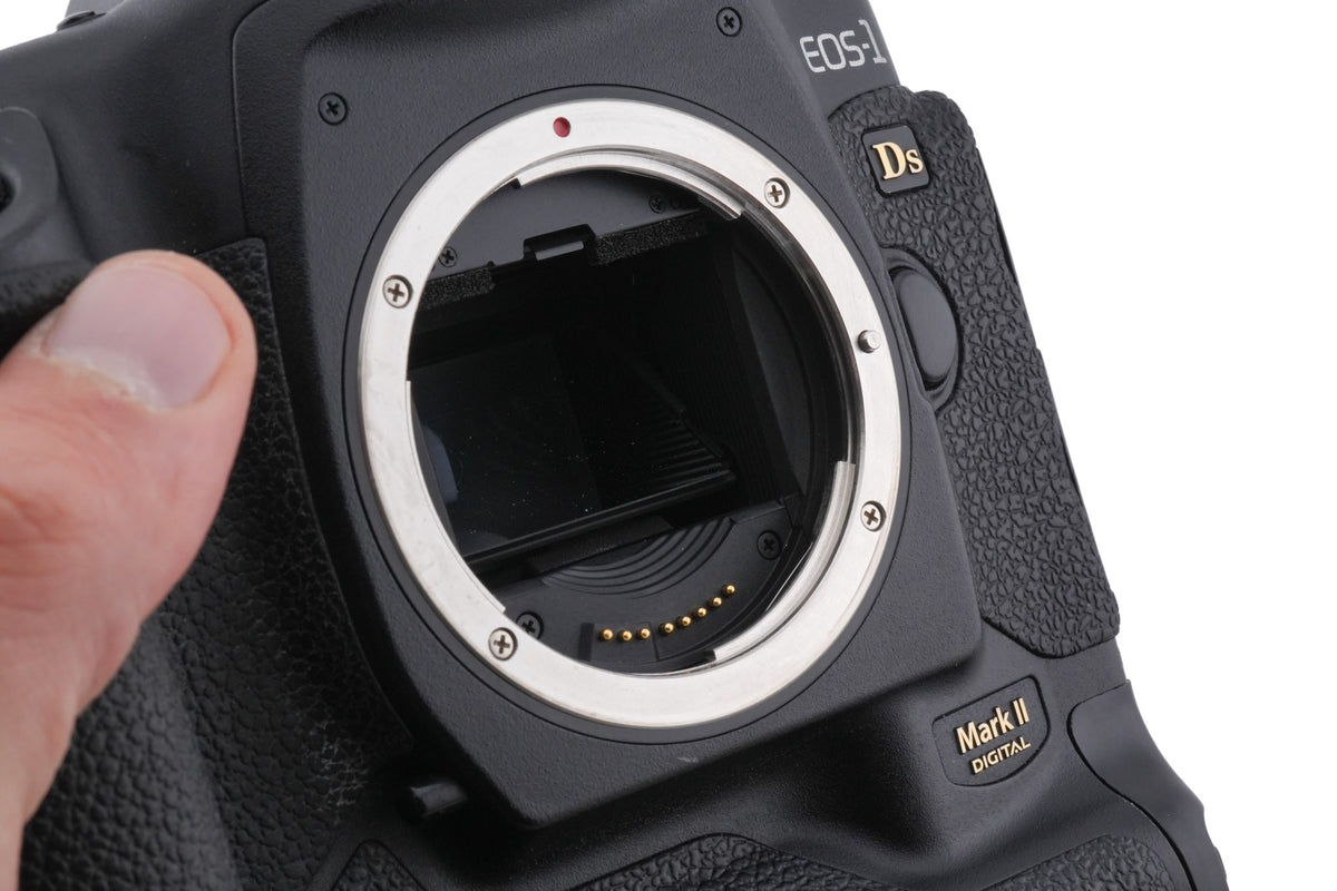 Canon EOS 1Ds Mark II