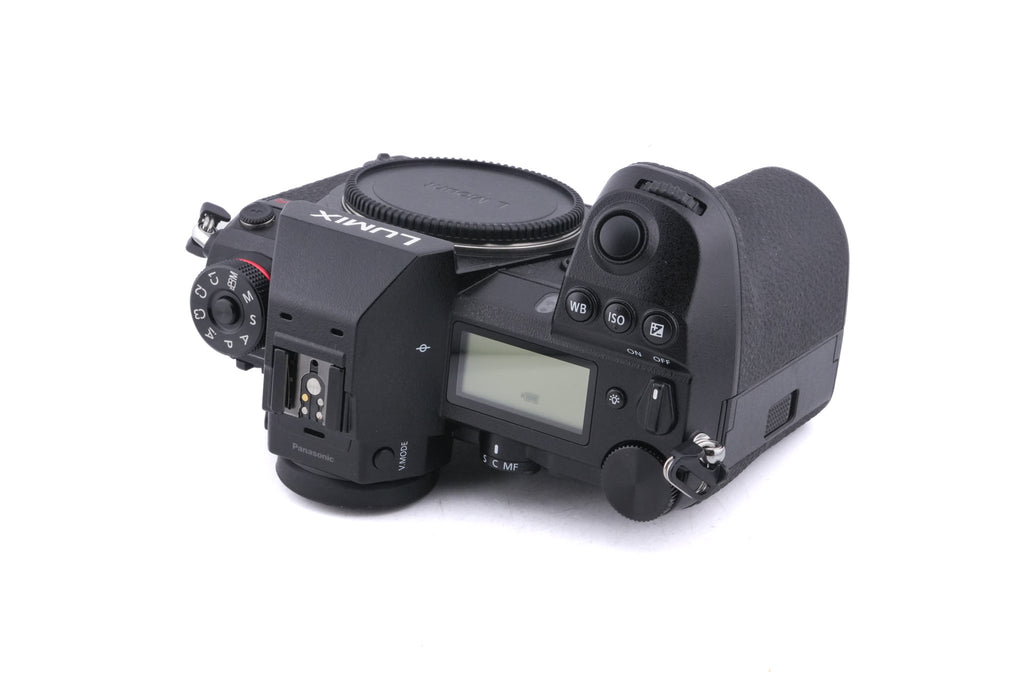 Panasonic Lumix DC-S1R