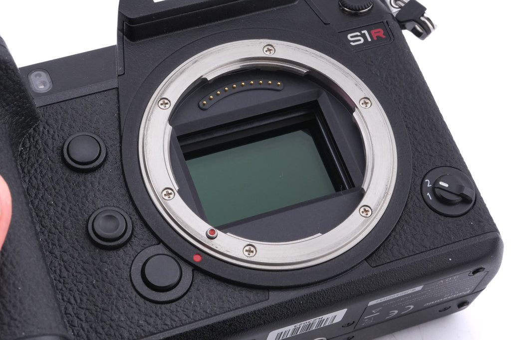 Panasonic Lumix DC-S1R