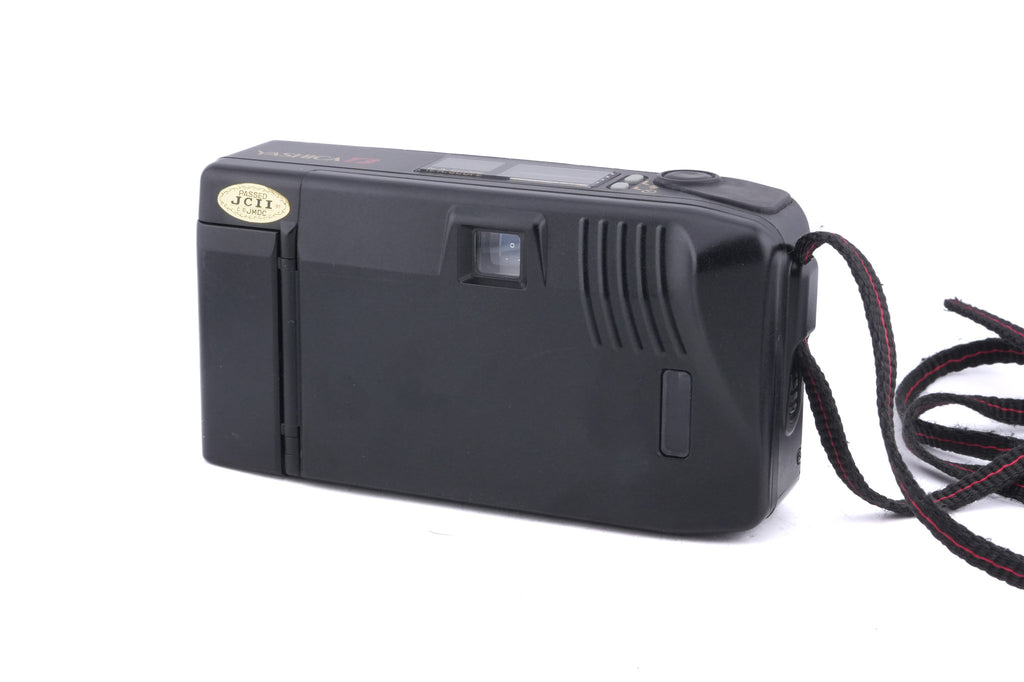 Yashica T3