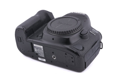 Canon EOS 5D Mark IV