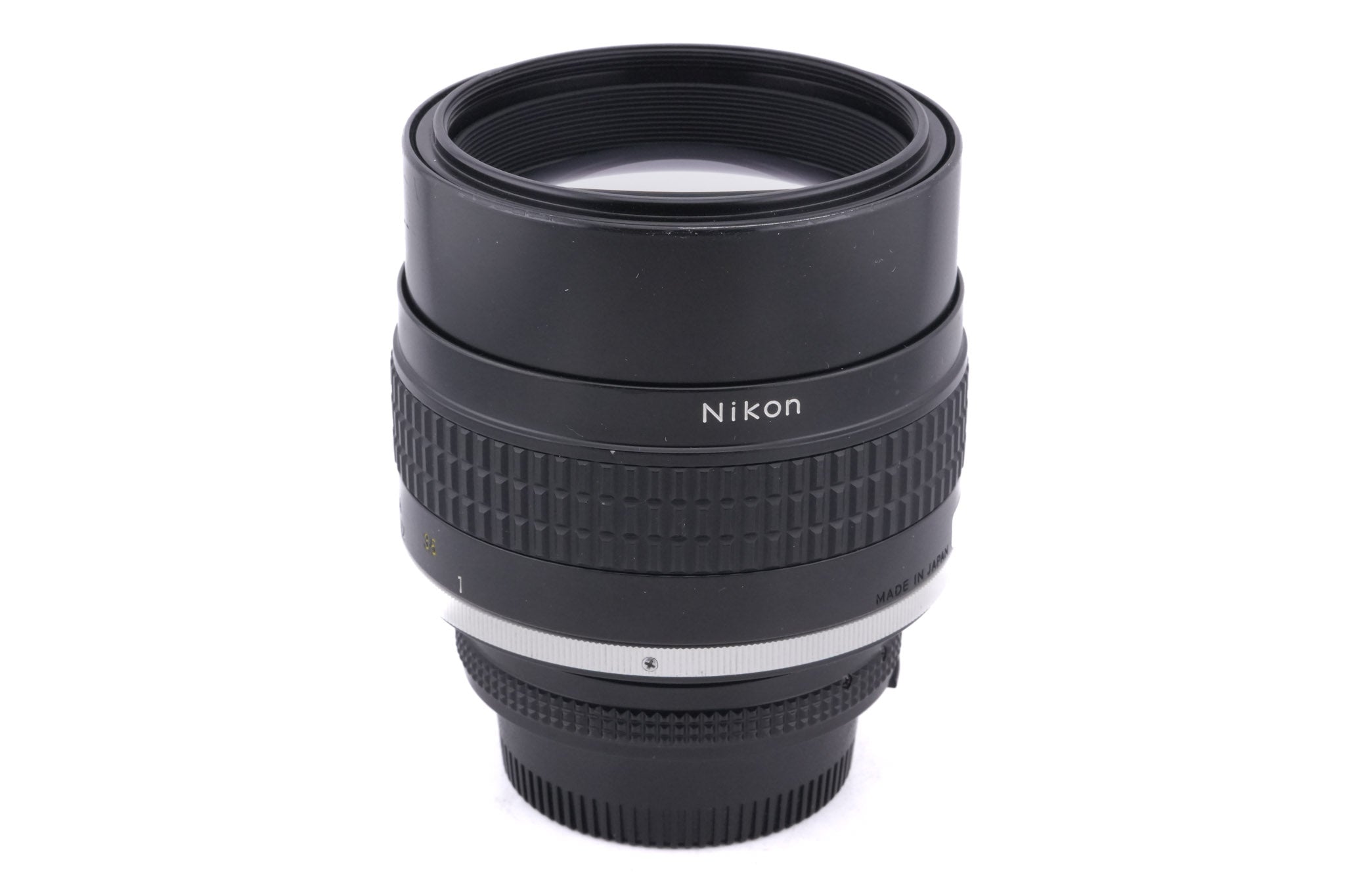 Nikon 105mm f1.8 Nikkor AI-S