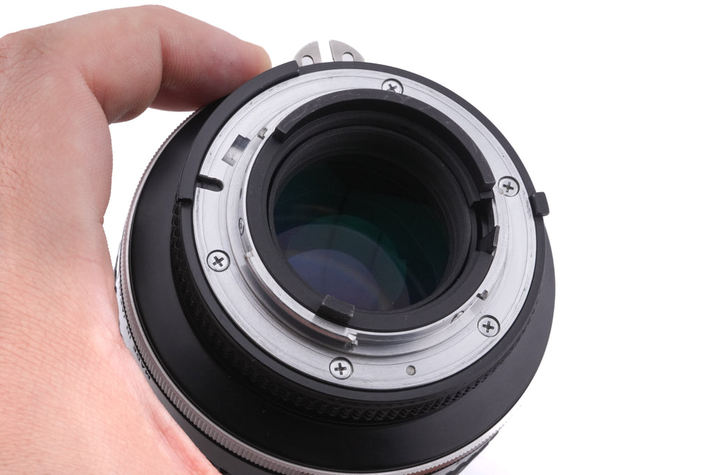 Nikon 105mm f1.8 Nikkor AI-S