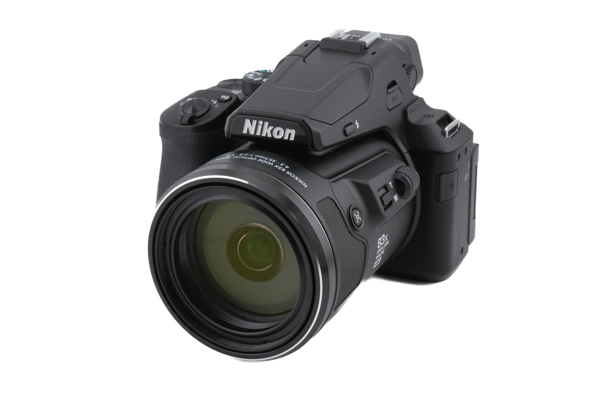 Nikon Coolpix P950 - Camera