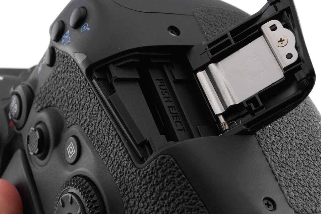 Canon EOS 90D