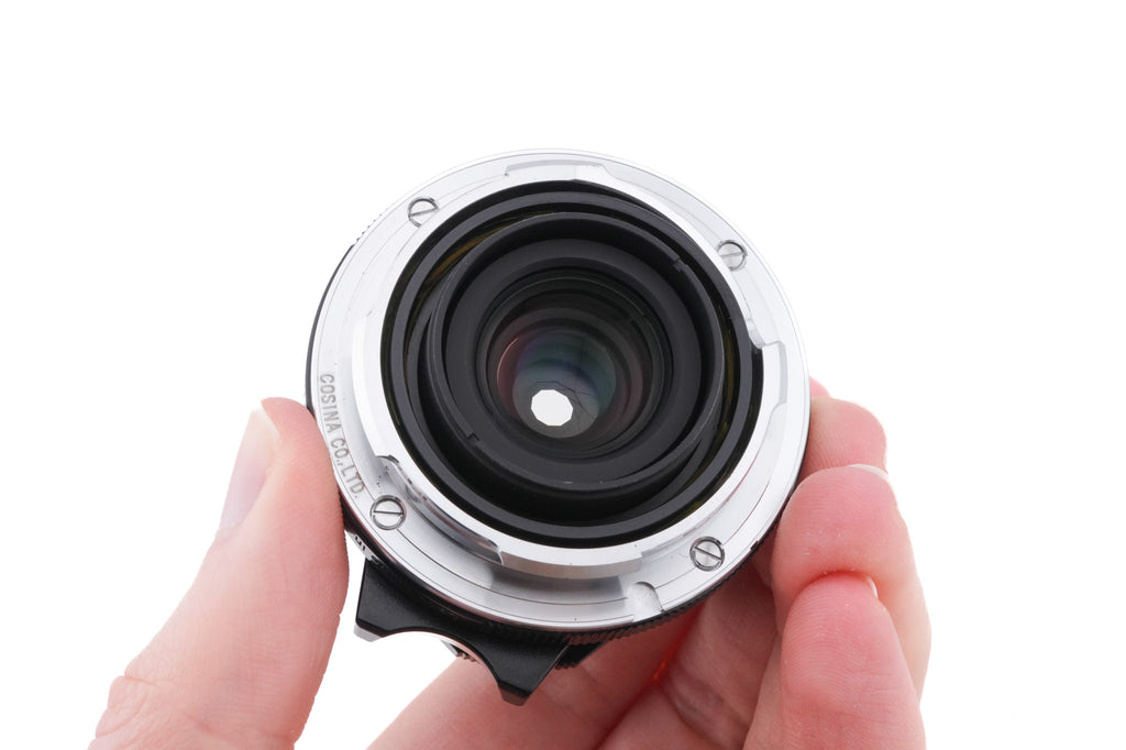 Voigtländer 21mm f3.5 Color-Skopar VM II + 21/25mm Optical Viewfinder