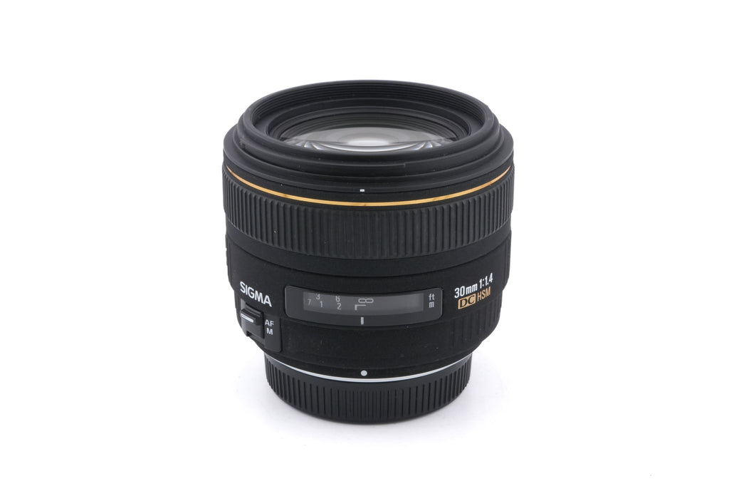 Sigma 30mm f1.4 EX DC HSM