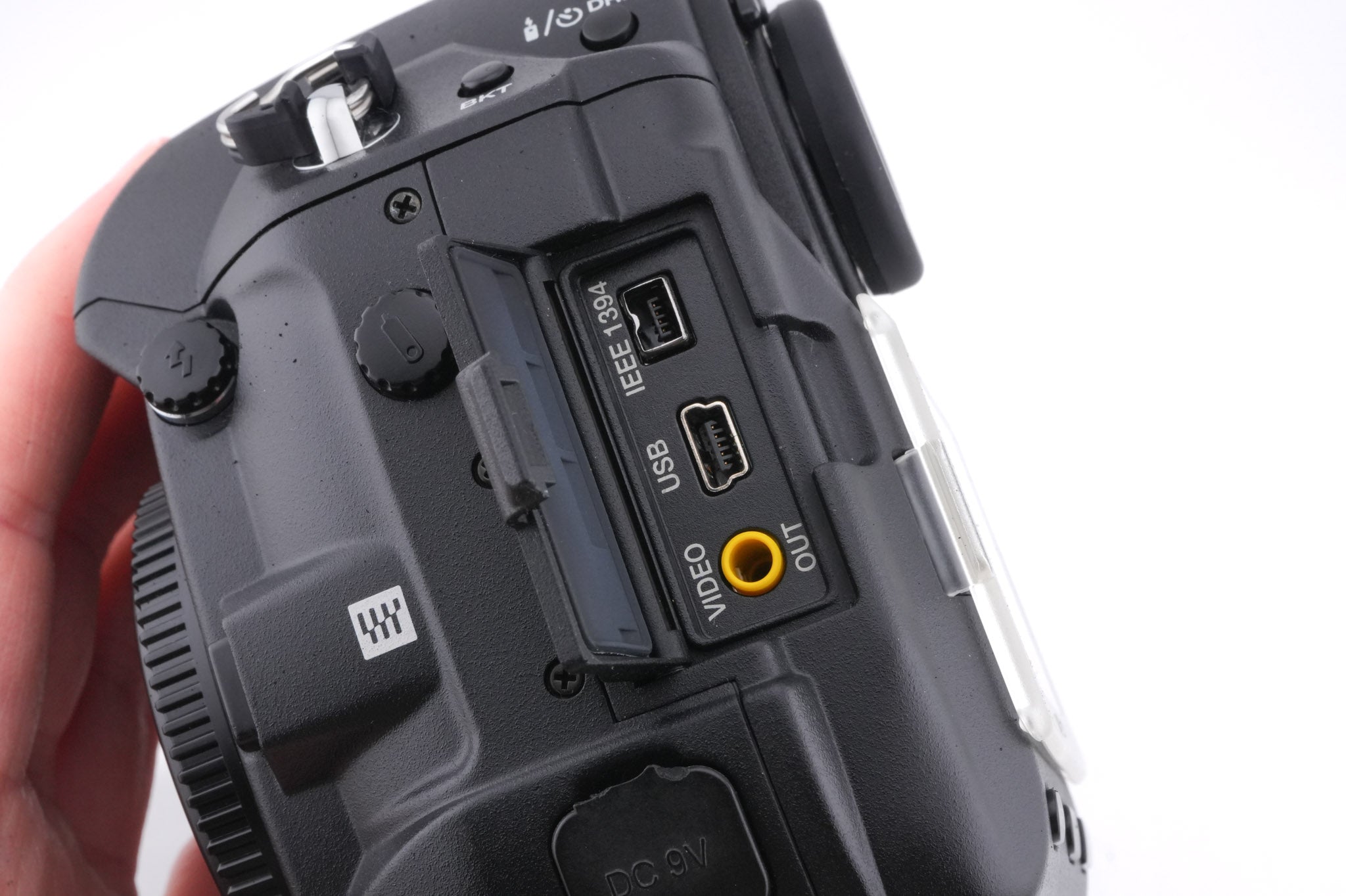 Olympus E-1