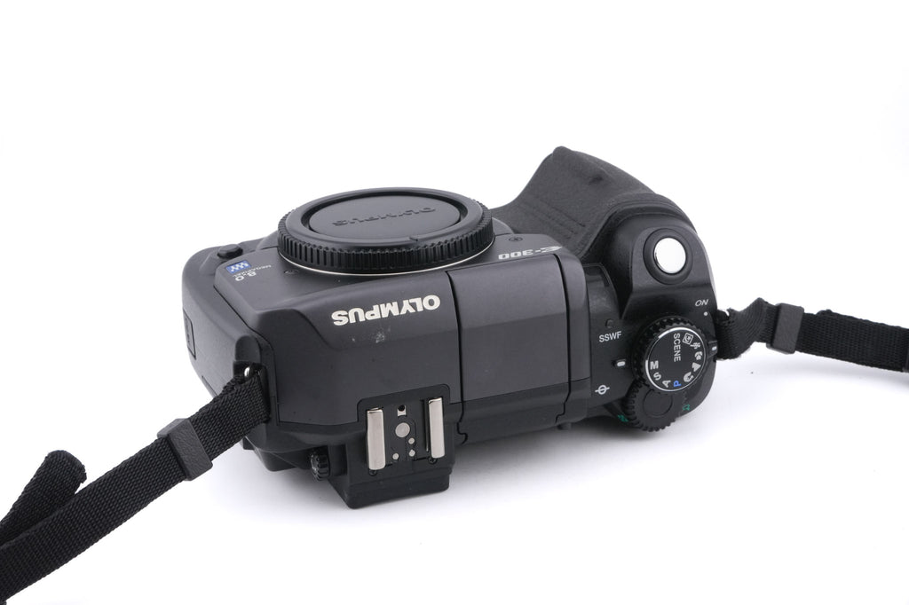 Olympus E-300