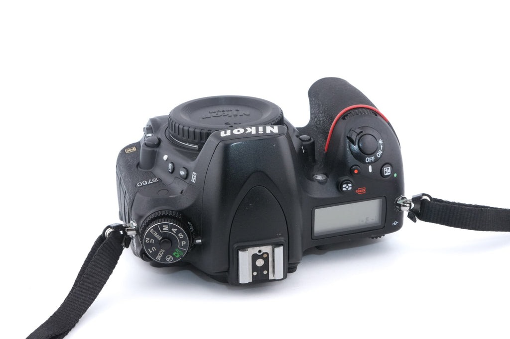 Nikon D750