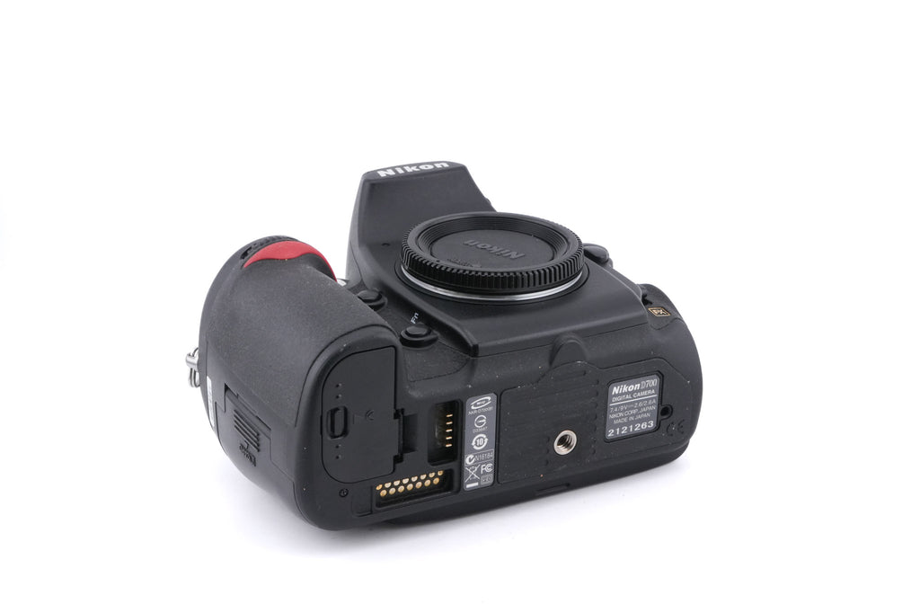 Nikon D700