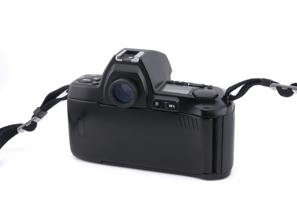 Nikon F-801s