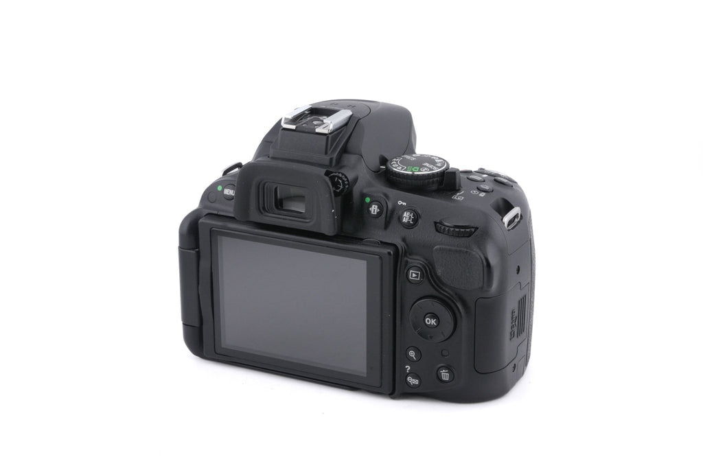 Nikon D5200
