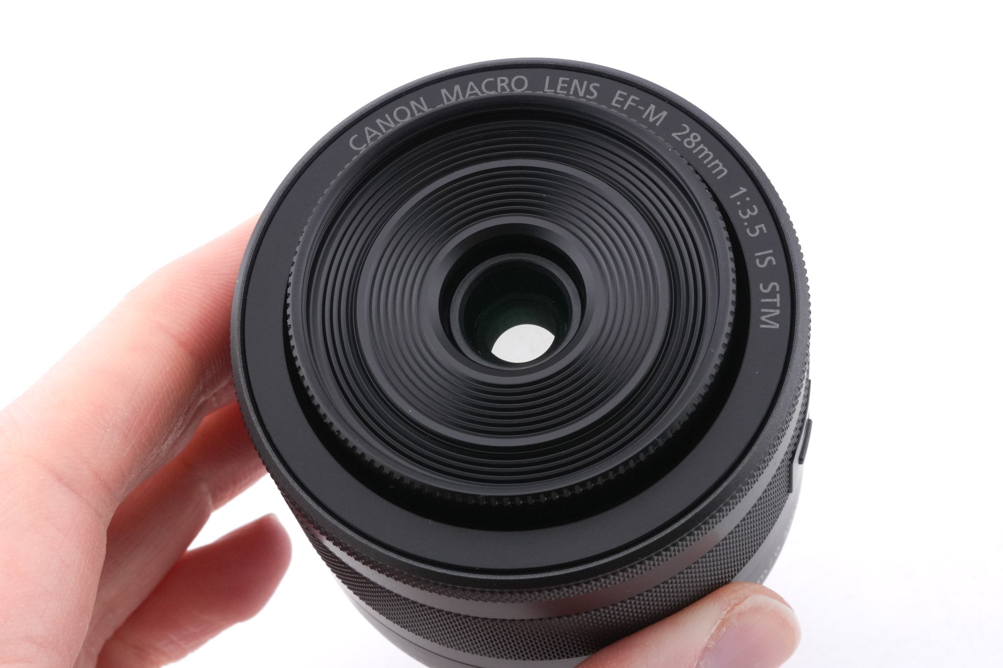 Canon 28mm f3.5 Macro IS STM