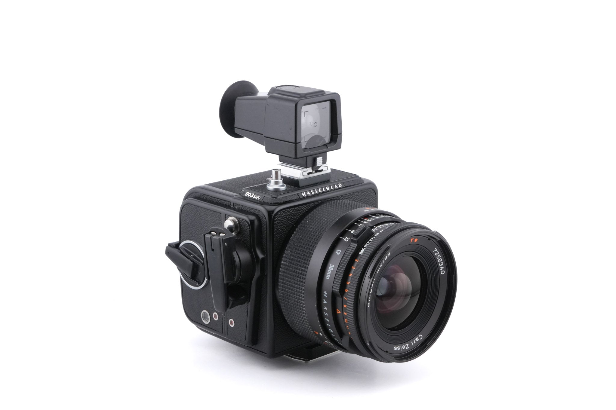 Hasselblad 903SWC (Black, 10201) + SWC Viewfinder (52036) + B60 Lens Shade 60 / 38-60 (40668) + A12N Film Magazine