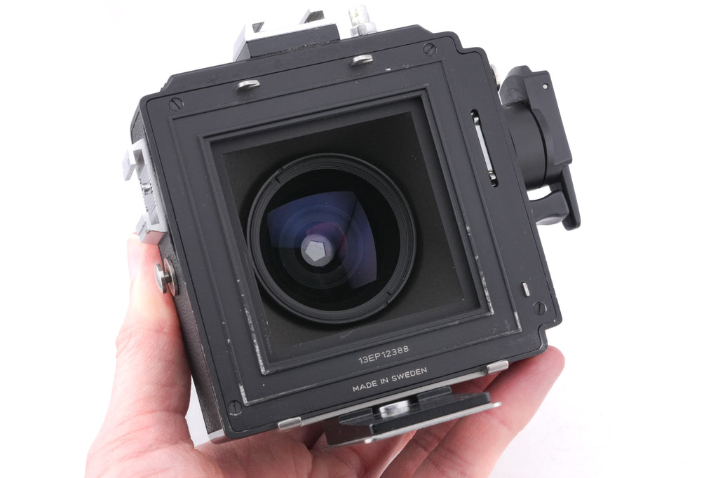 Hasselblad 903SWC (Black, 10201) + SWC Viewfinder (52036) + B60 Lens Shade 60 / 38-60 (40668) + A12N Film Magazine