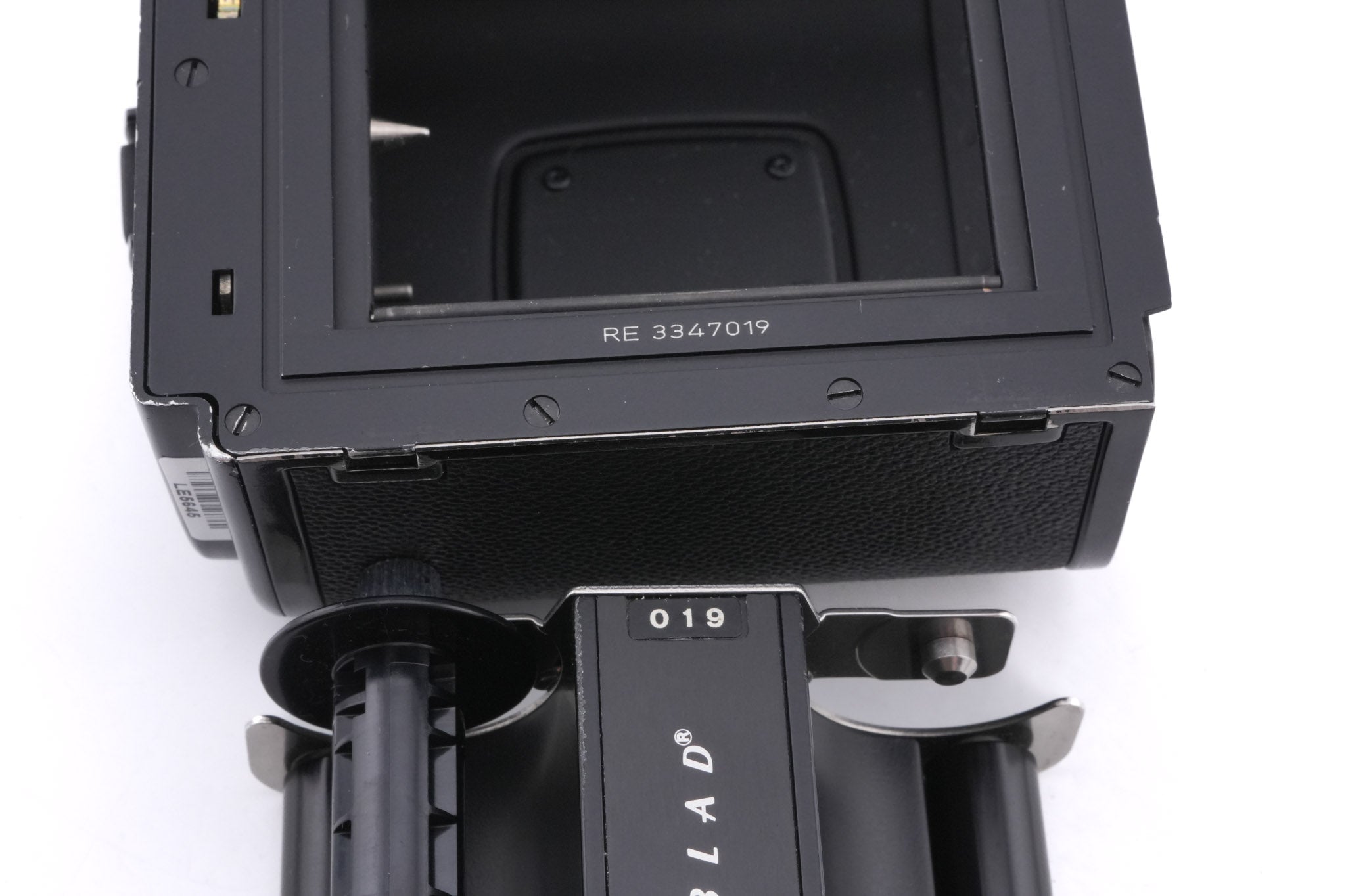 Hasselblad 903SWC (Black, 10201) + SWC Viewfinder (52036) + B60 Lens Shade 60 / 38-60 (40668) + A12N Film Magazine
