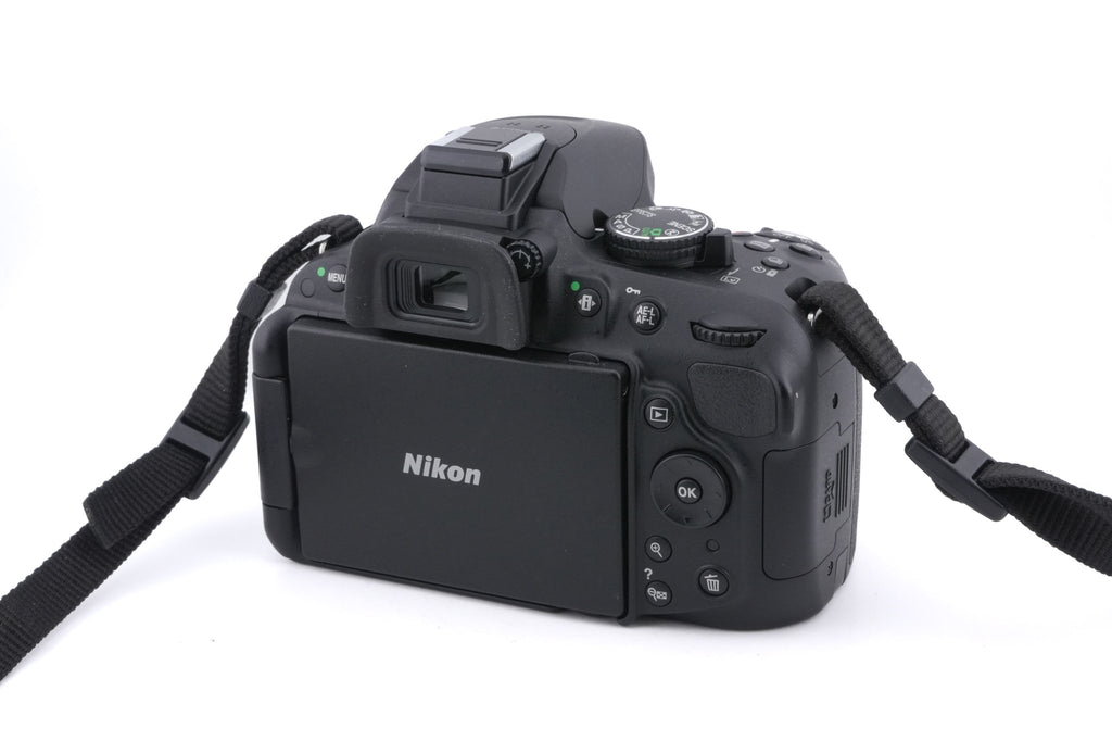 Nikon D5200
