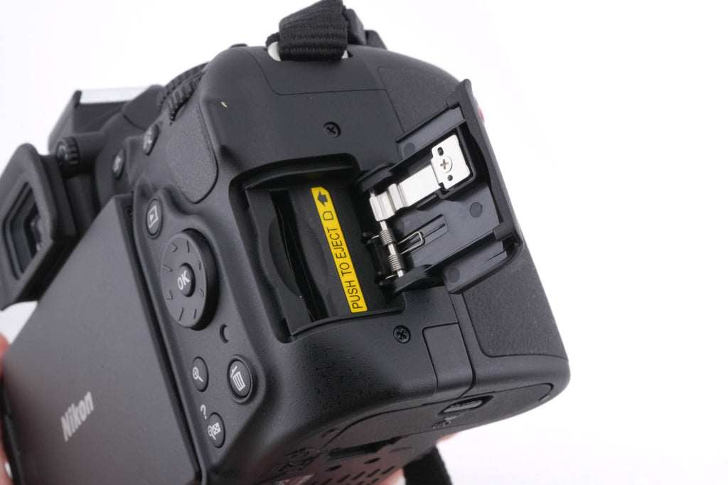 Nikon D5200
