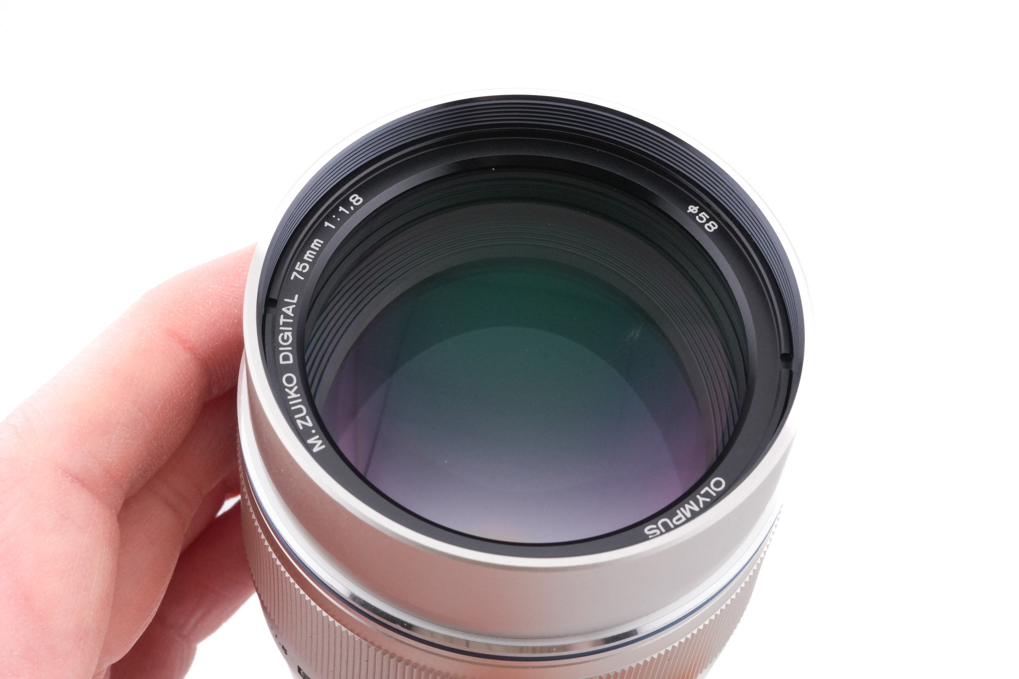 Olympus 75mm f1.8 M.Zuiko Digital ED MSC