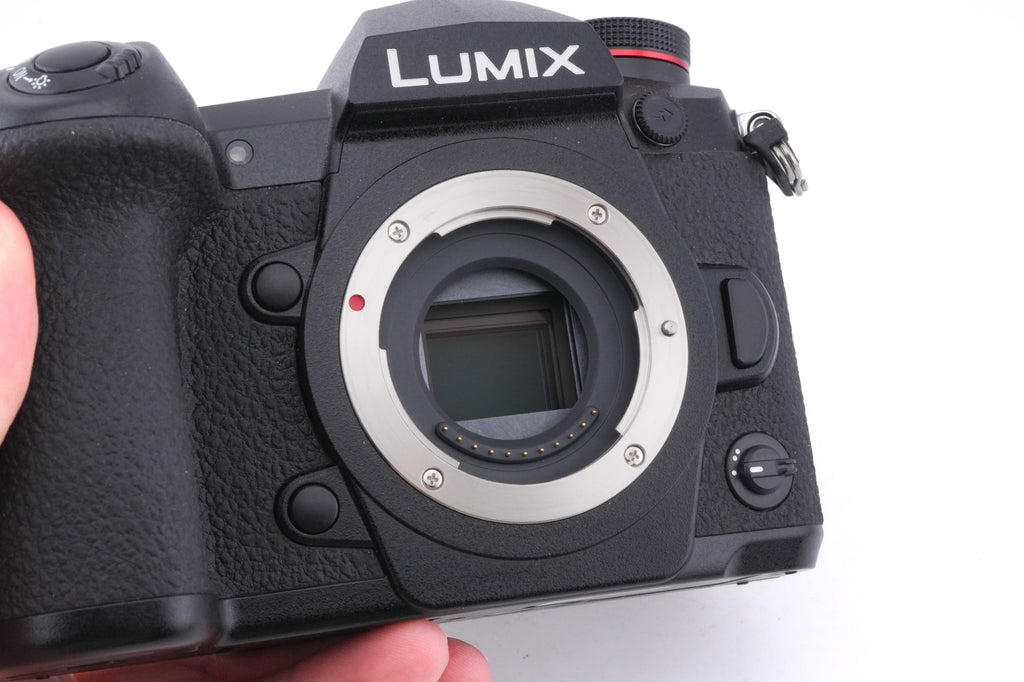 Panasonic Lumix DC-G9