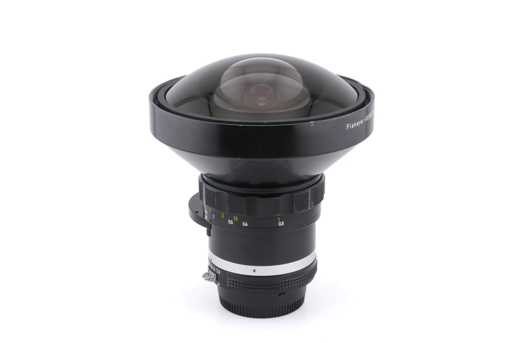 Nikon 8mm f2.8 Fisheye-Nikkor Auto AI