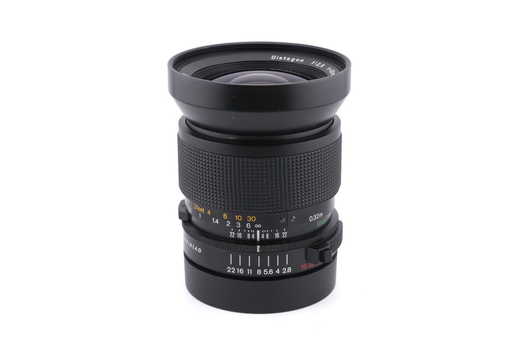 Hasselblad 50mm f2.8 Distagon T* F (20045) + Lens Shade 93/50 (40706)
