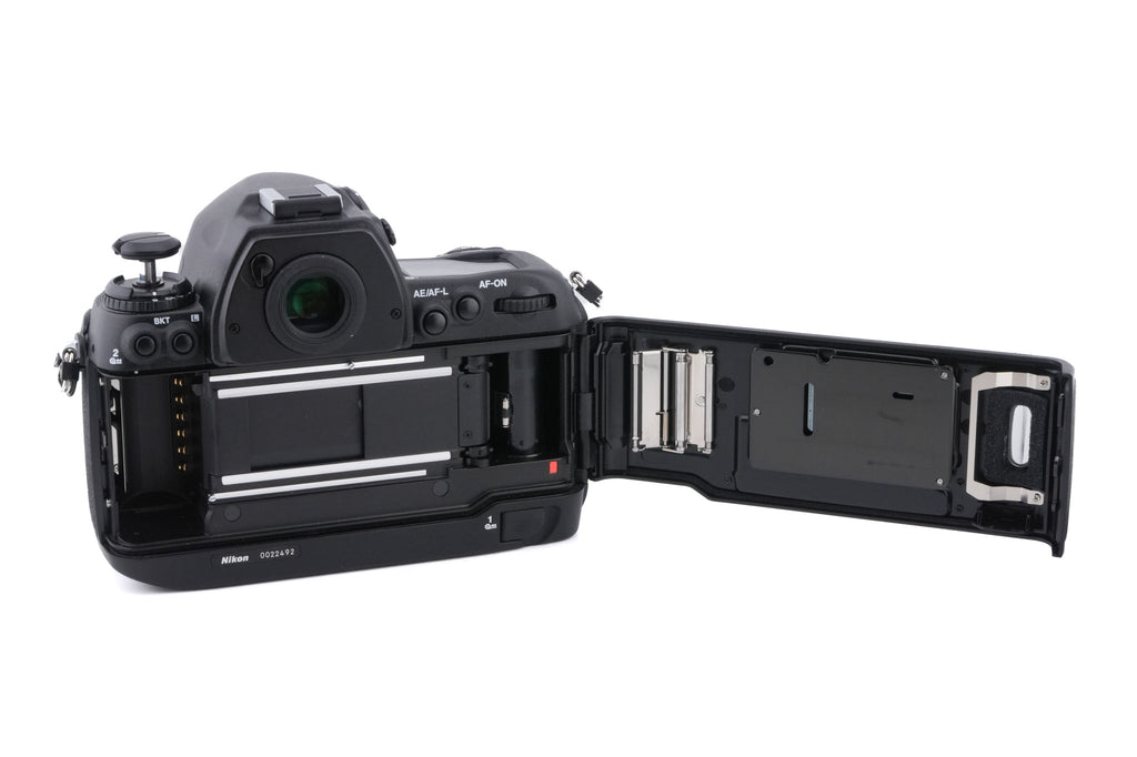 Nikon F6