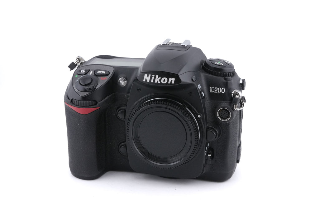 Nikon D200