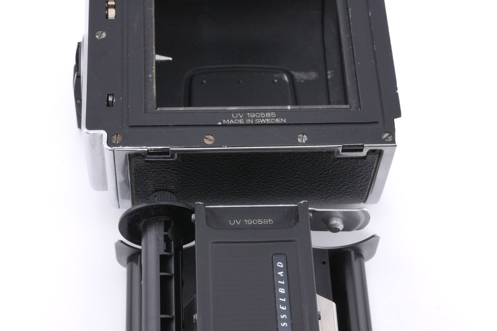 Hasselblad Super Wide C (SWC) (Silver, 10049) + SWC Viewfinder (52035/TISOC) + A12 Film Magazine (Silver, 30074)