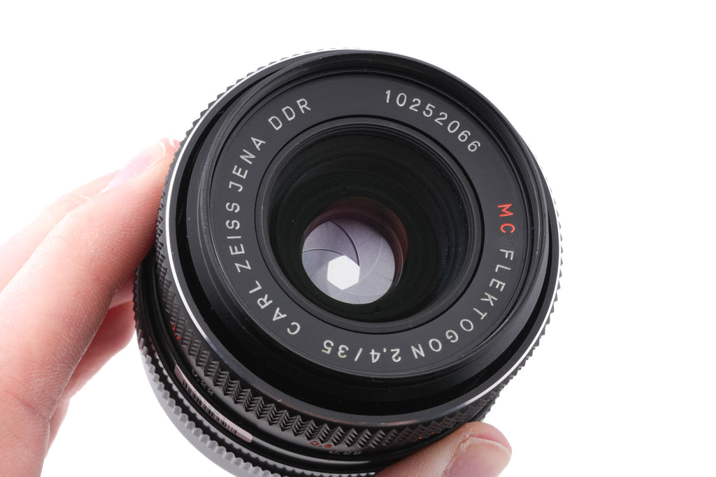 Carl Zeiss 35mm f2.4 MC Flektogon Jena DDR