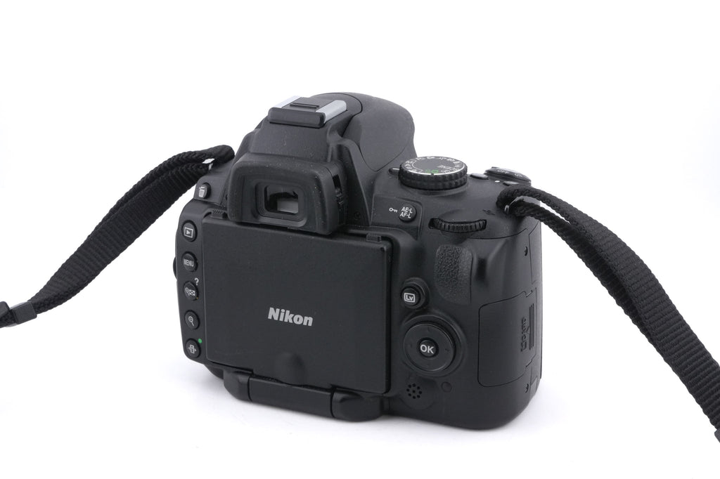 Nikon D5000