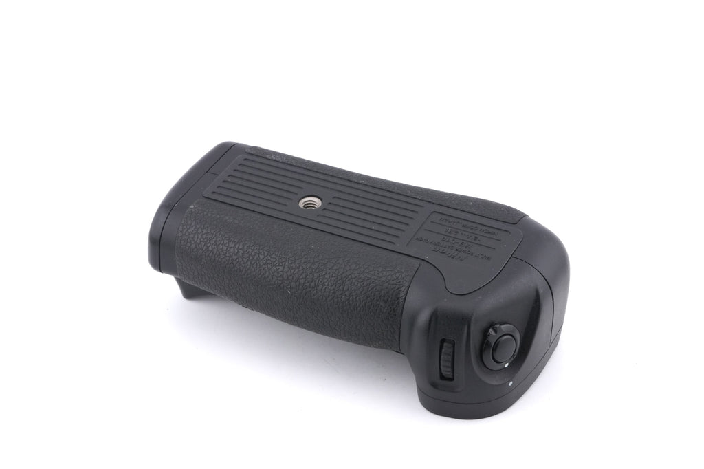 Nikon MB-D10 Multi-Power Battery Pack