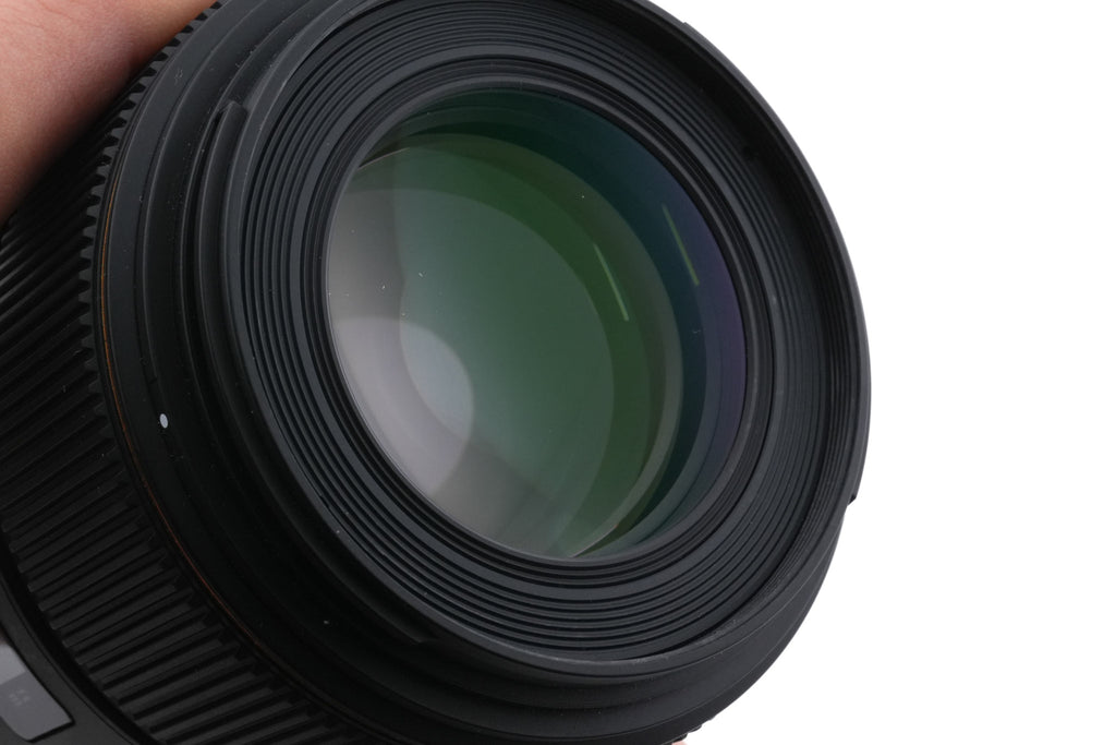 Sigma 105mm f2.8 EX DG Macro HSM OS