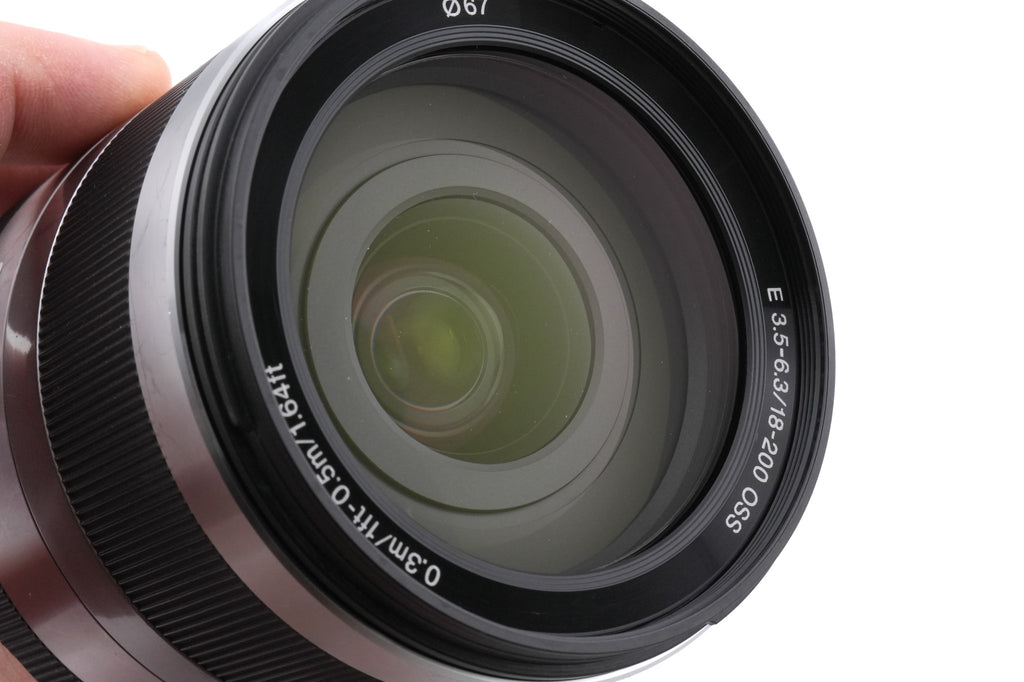 Sony 18-200mm f3.5-6.3 OSS (SEL18200)