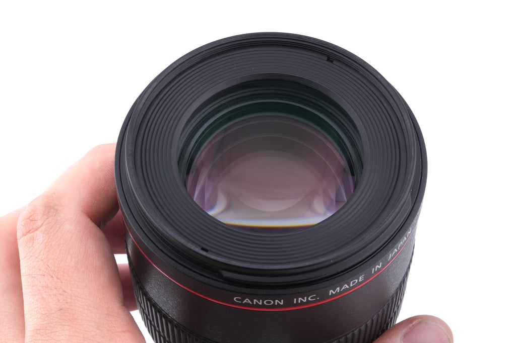 Canon 100mm f2.8 L Macro IS USM + ET-73 Lens Hood
