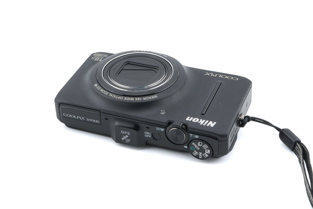 Nikon Coolpix S9300