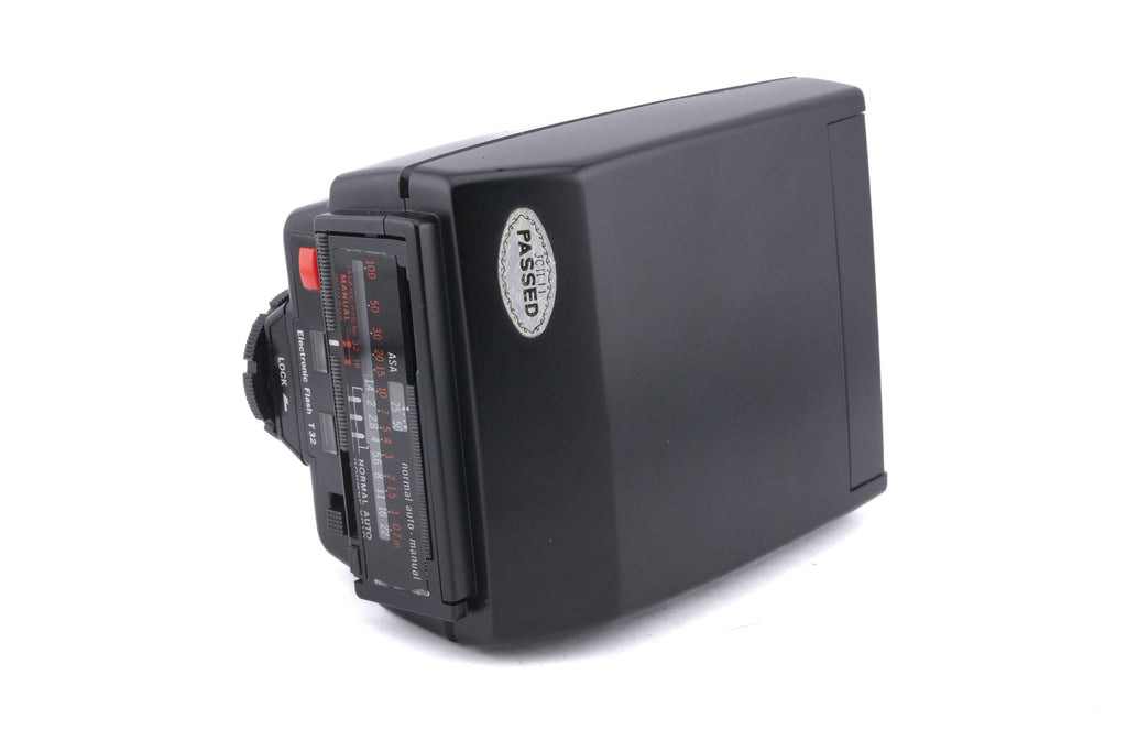 Olympus T32 Electronic Flash